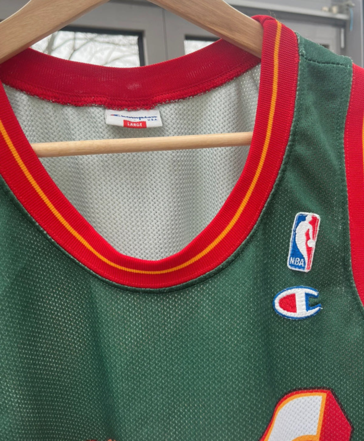 Retro Champion NBA 00s Sonics #11 Schrempf Jersey Large