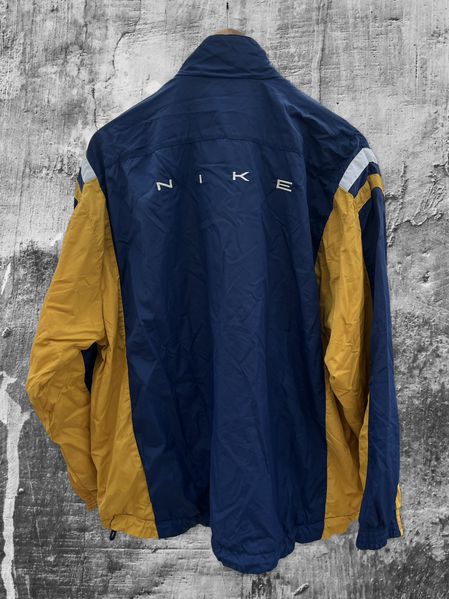Vintage Nike Windbreaker Jacket – Navy / Yellow 2000s M